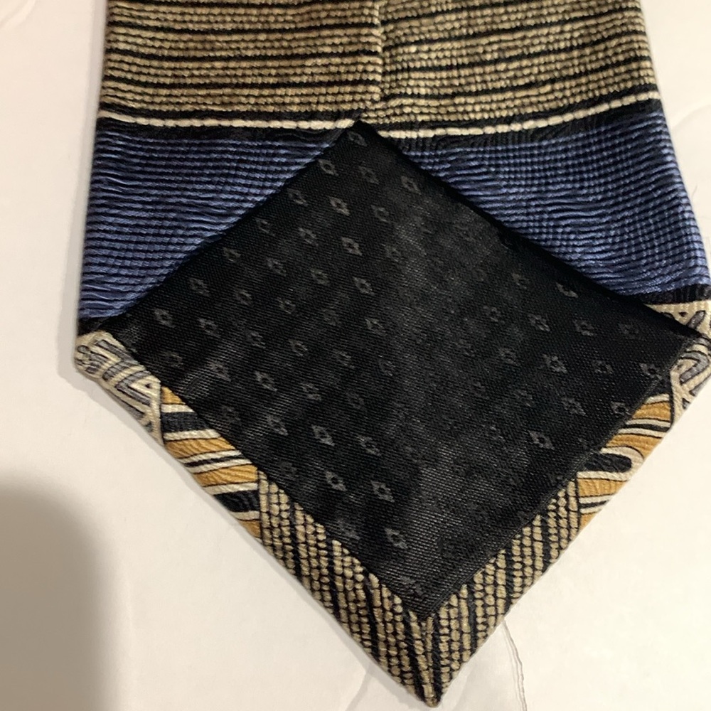 ROFFE tie - Picture 3 of 5